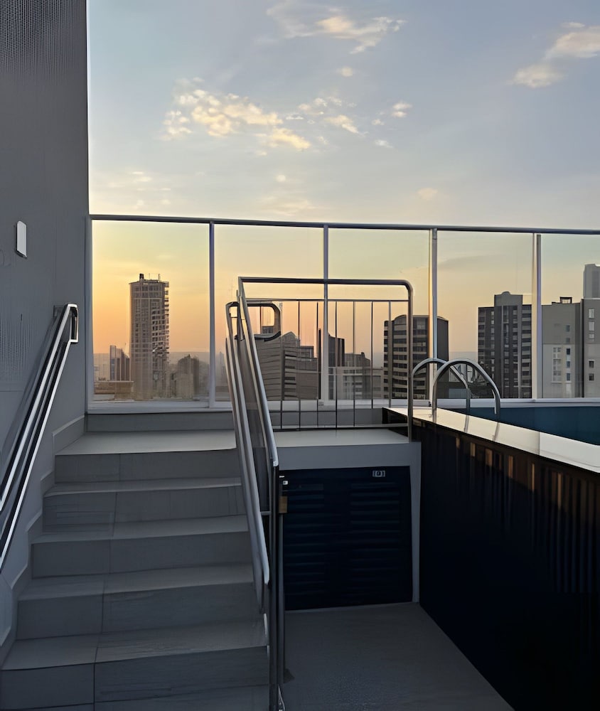 Aptos no Centro com Piscina e Academia