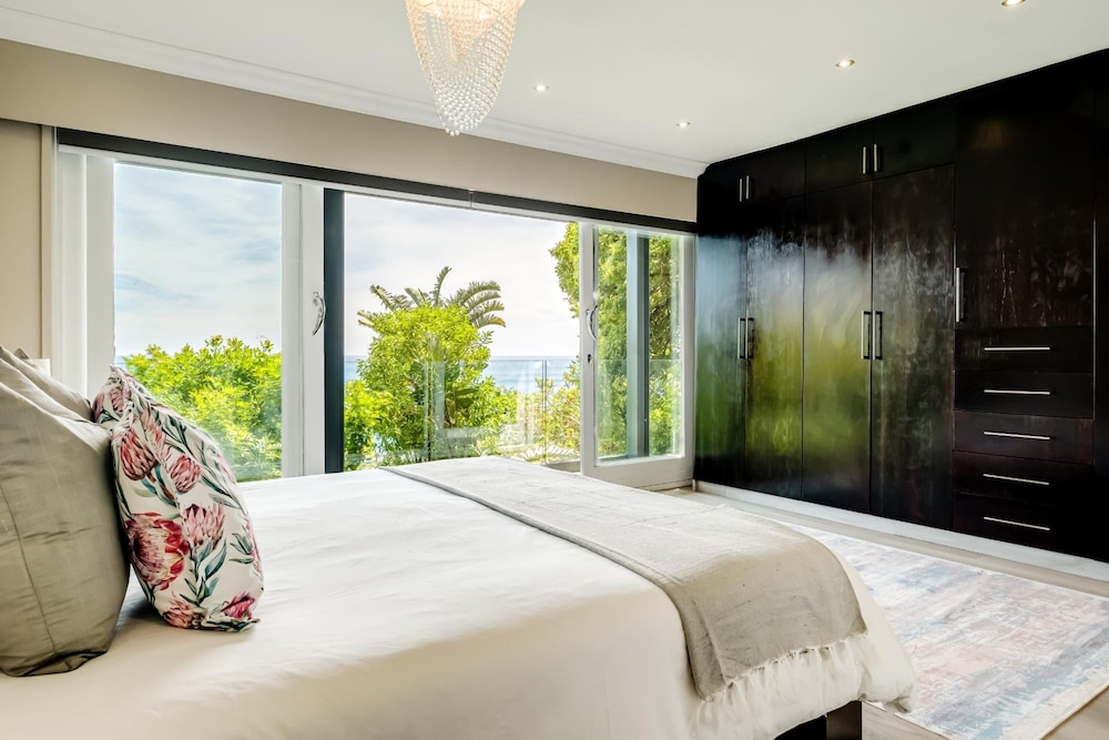 Stylish Camps Bay Home With Sea Views Beleza Villa