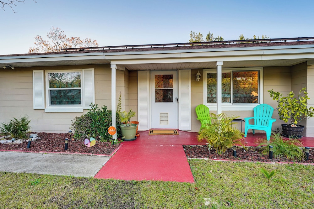 Pet-friendly Horse Capital Hub w/ Patio & Yard