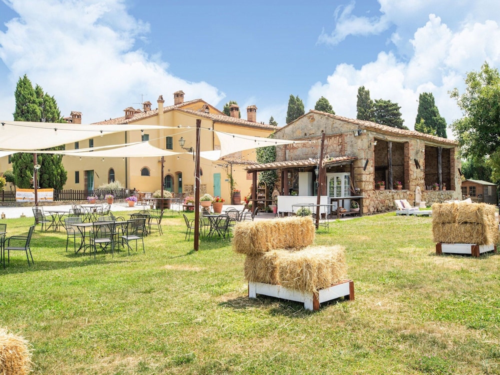 Appealing Apartment in Collesalvetti With Garden