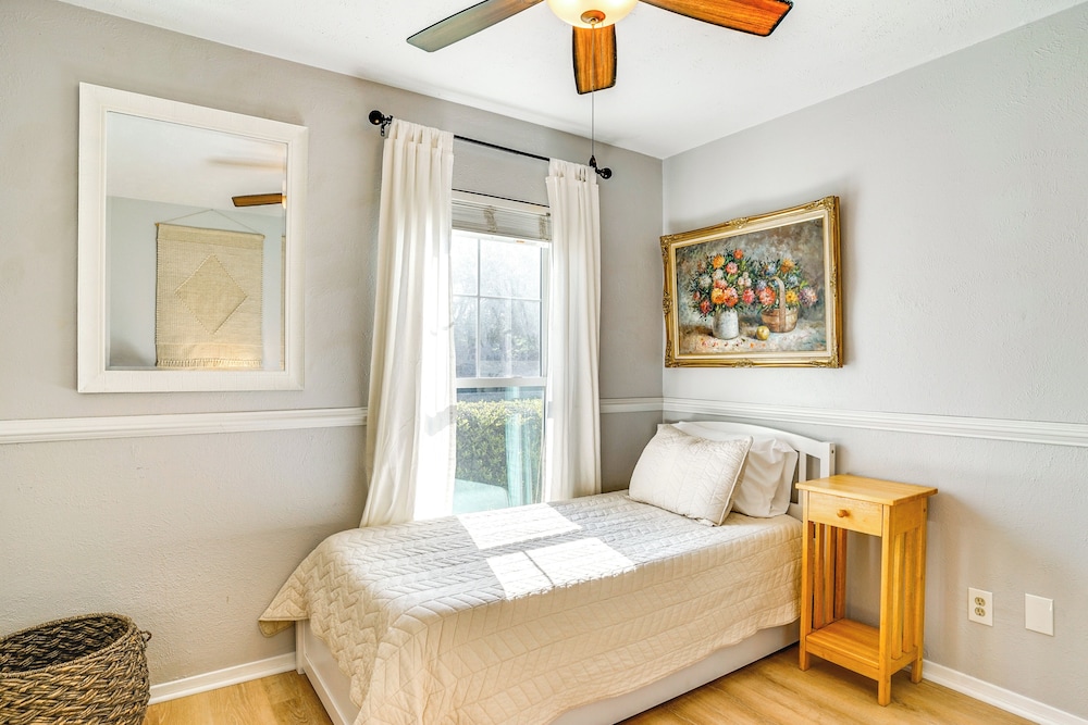 3 Mi to Nrh2o Water Park: Home w/ Furnished Patio