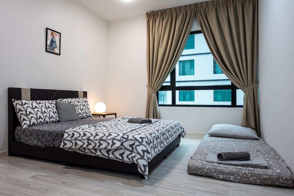 A Cozy & Stylish Apt at Suasana Suites JB