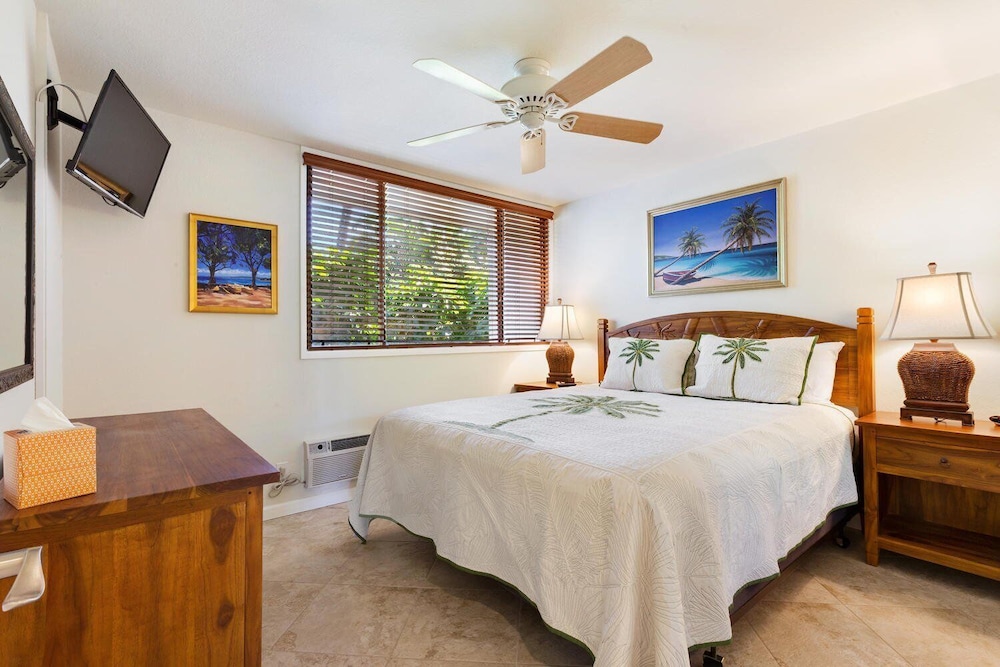 Great Ocean and Golf Course Views - No Stairs- Vrkcv