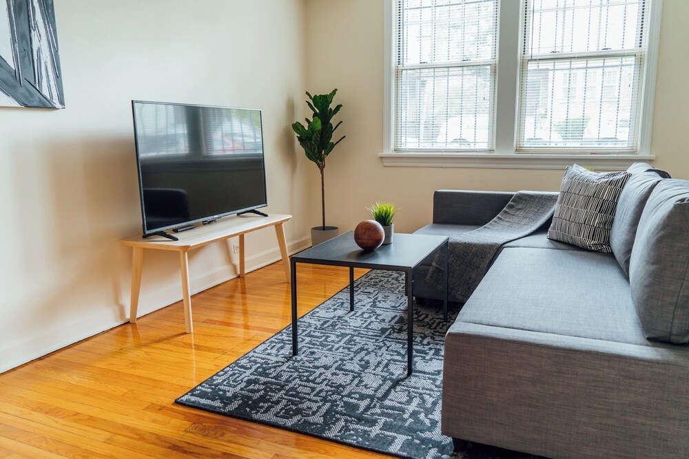 1BR Modern Apt - Mfield 33-G