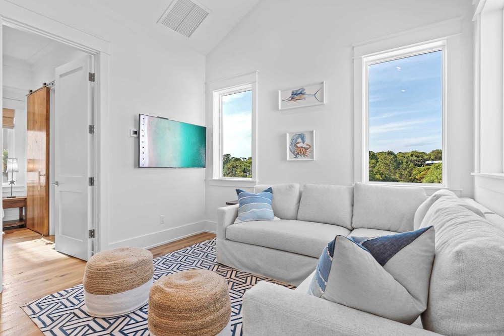 30A Beach Getaway by Avantstay Gulf Views + Pool Golf Cart + Bonfires