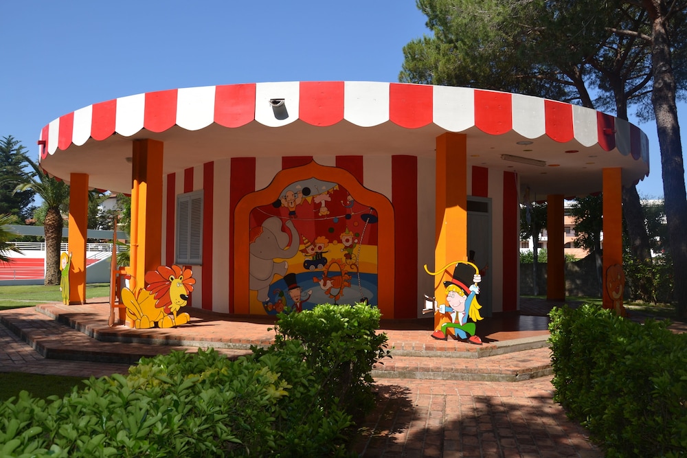 Villaggio Turistico La Mantinera Hotel