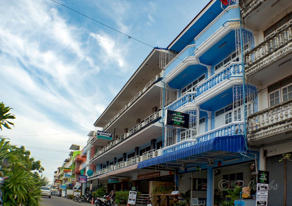 Chaam Guesthouse