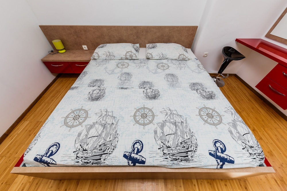 Photo 16
