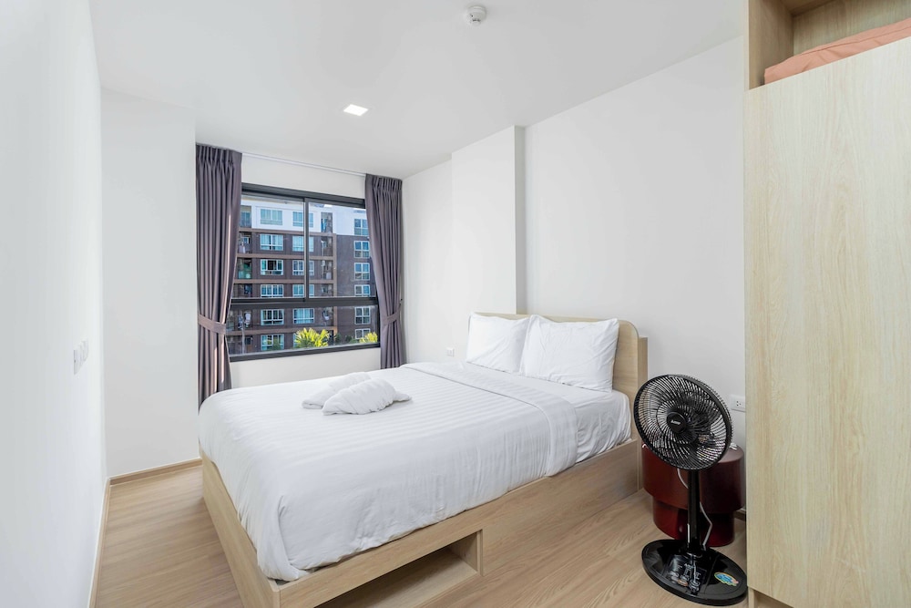 2BR Condo Pool and Full Gym C262