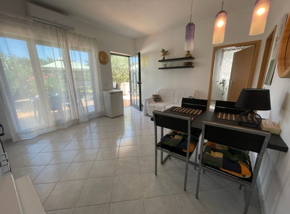 Appealing Apartment With Garden