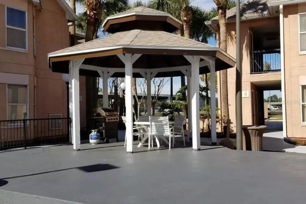 Two Bed Condo In Parkway Palms Resort 2 Bedroom Condo