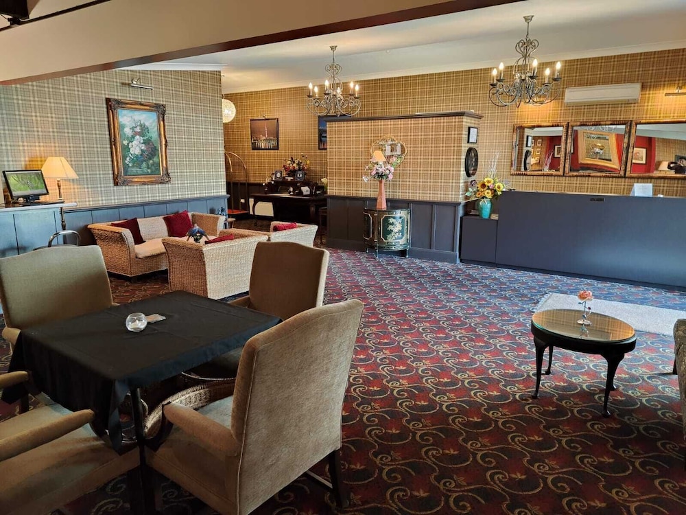 Gateway Motor Inn