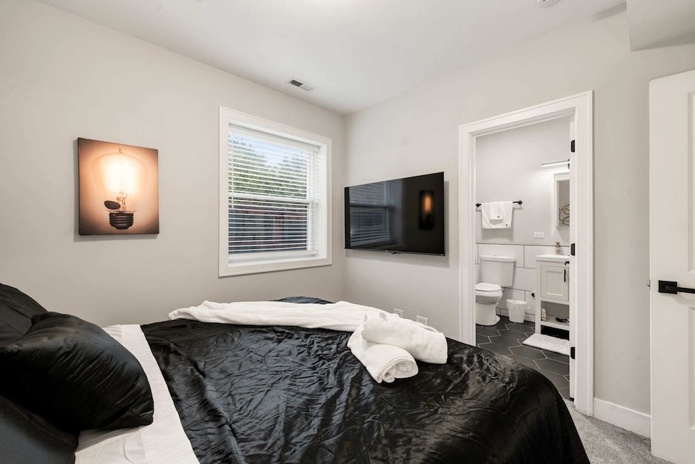 Chicago 2 Bed 2 Bed Comfy Home