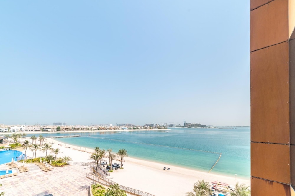 Pvt Beach Andaaz Residence