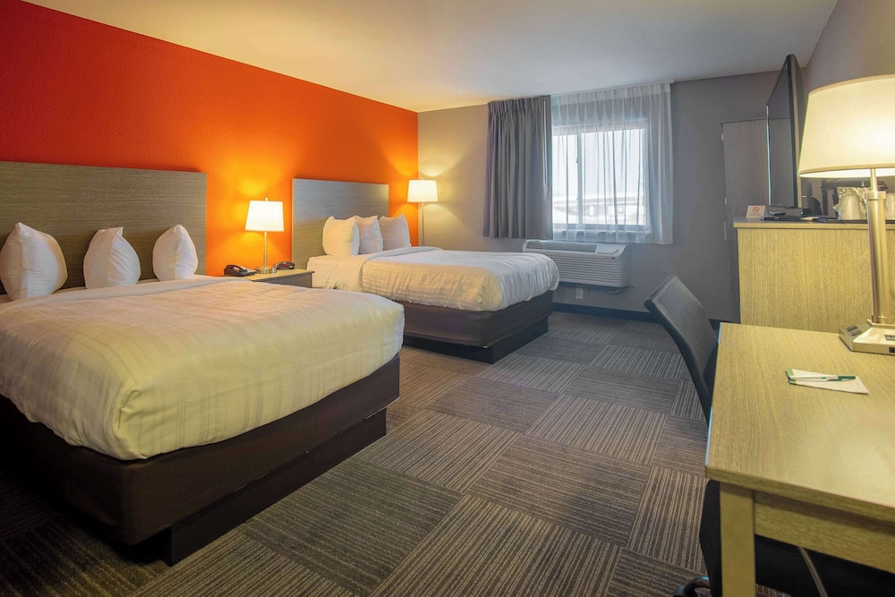 Quality Inn & Suites Hammond Near I-8090
