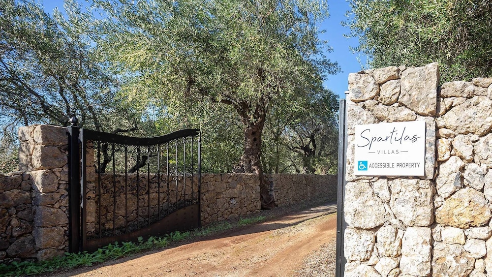 Spartilas Villas