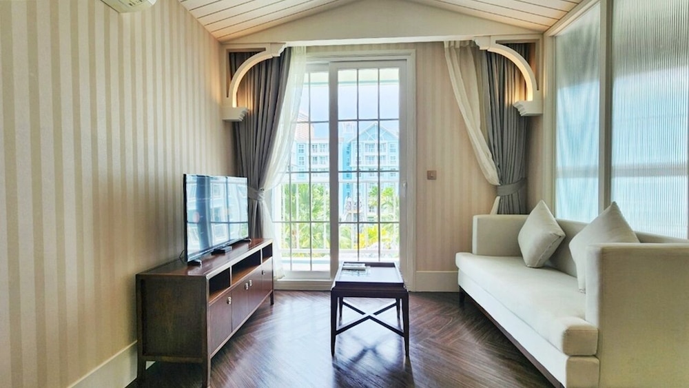 Grand Florida 1Bedroom CloseToBeach G410