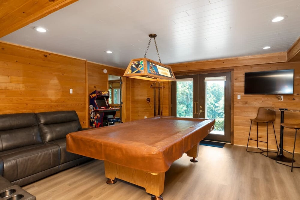 Love Afton Cabin - Family Home
