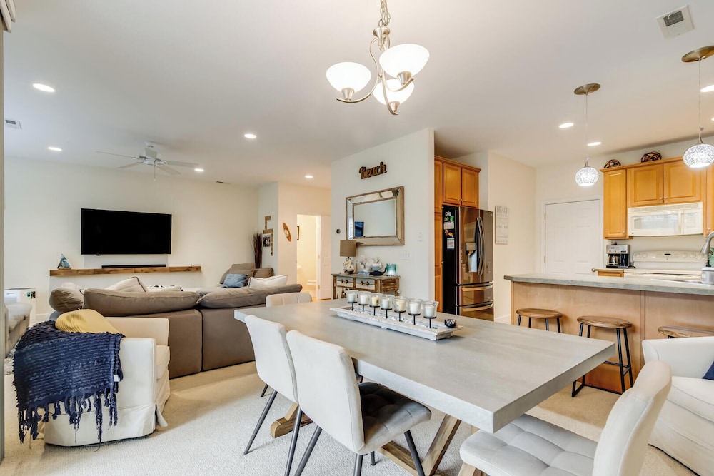 Smithfield Court 2 #102