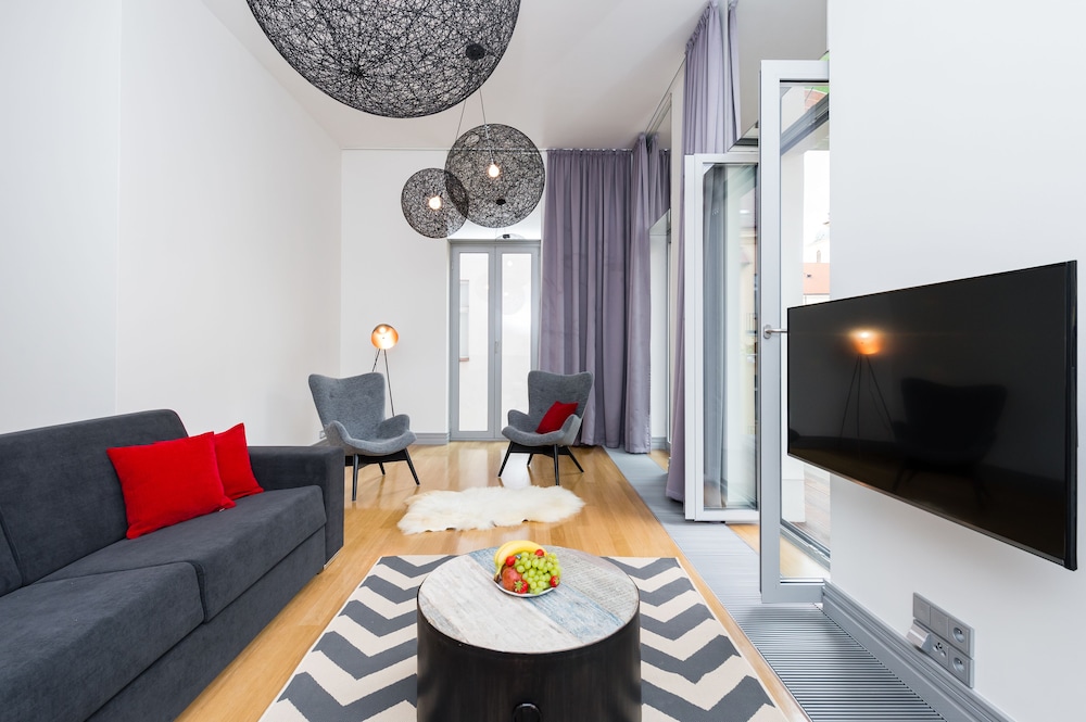 Aquarius Residence by TKC