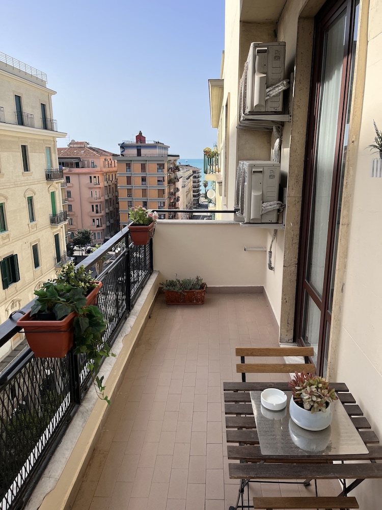 Suite 39 Guest House