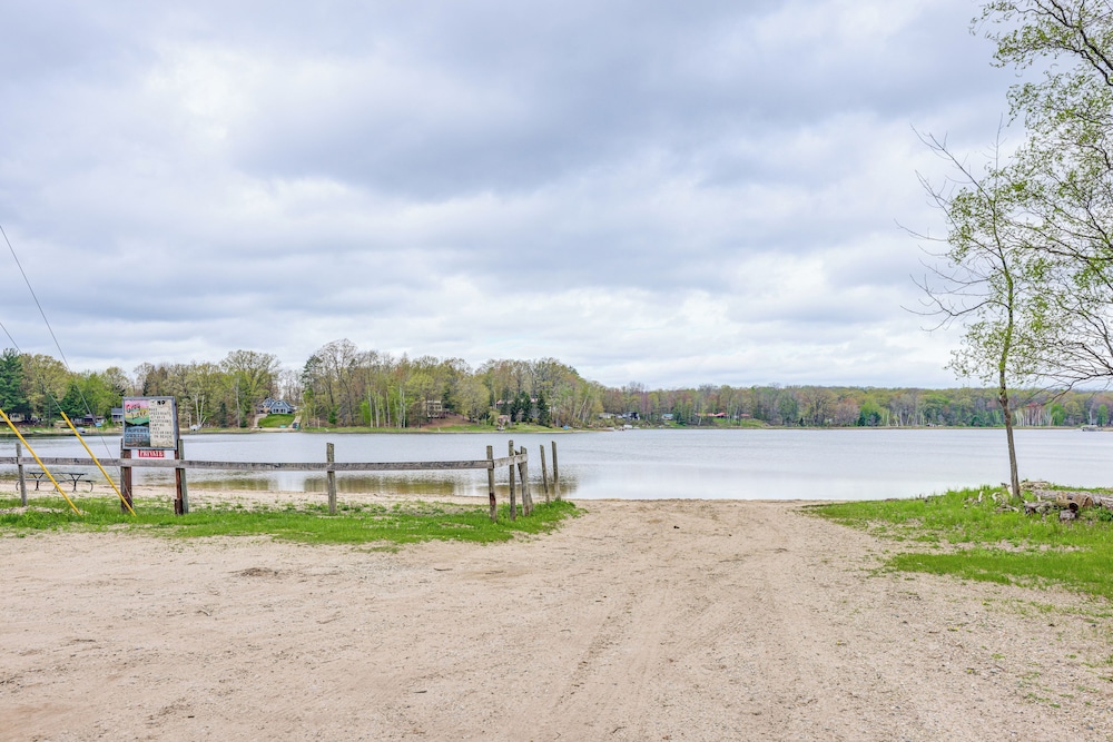 Walk to Gray Lake: Pet-friendly Cottage