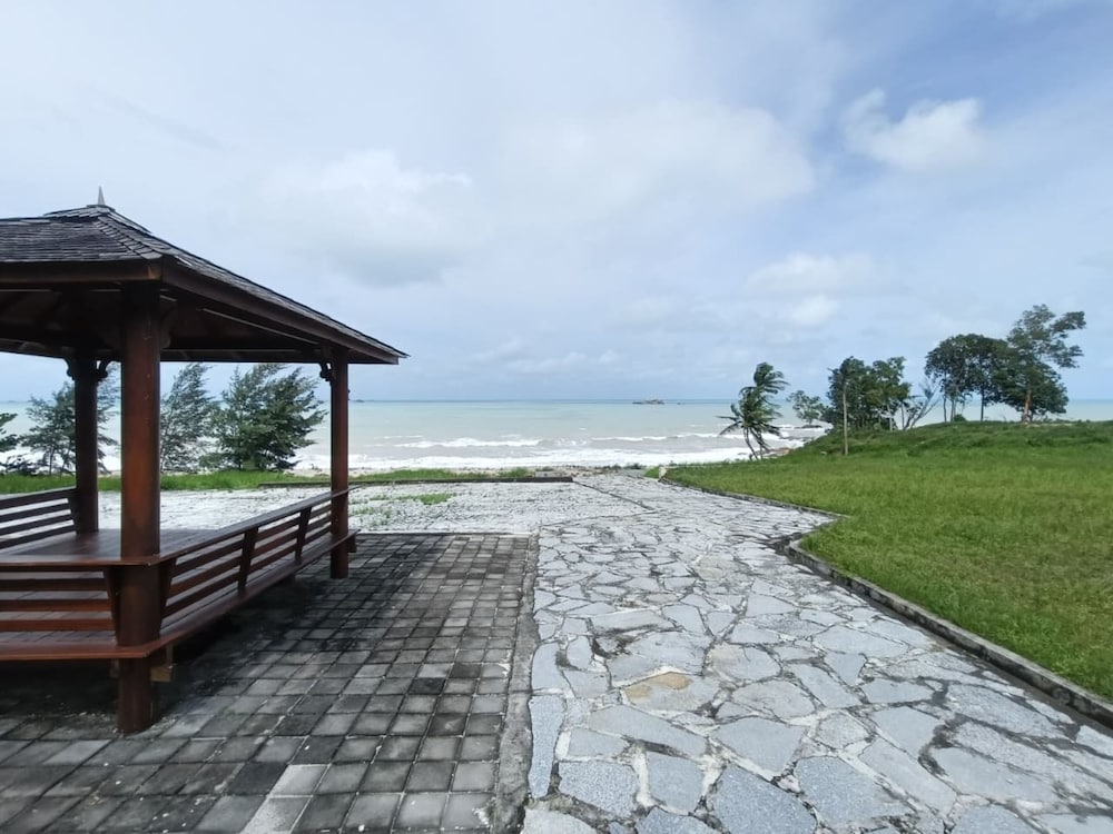 Bidakara Bangka Bay Resort