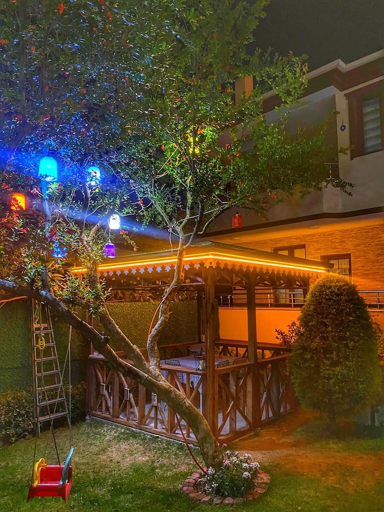 Garden House Villa