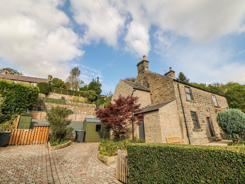 1 Orchard View