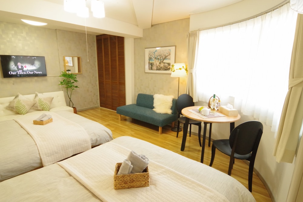 Nipponbashi Art Hotel