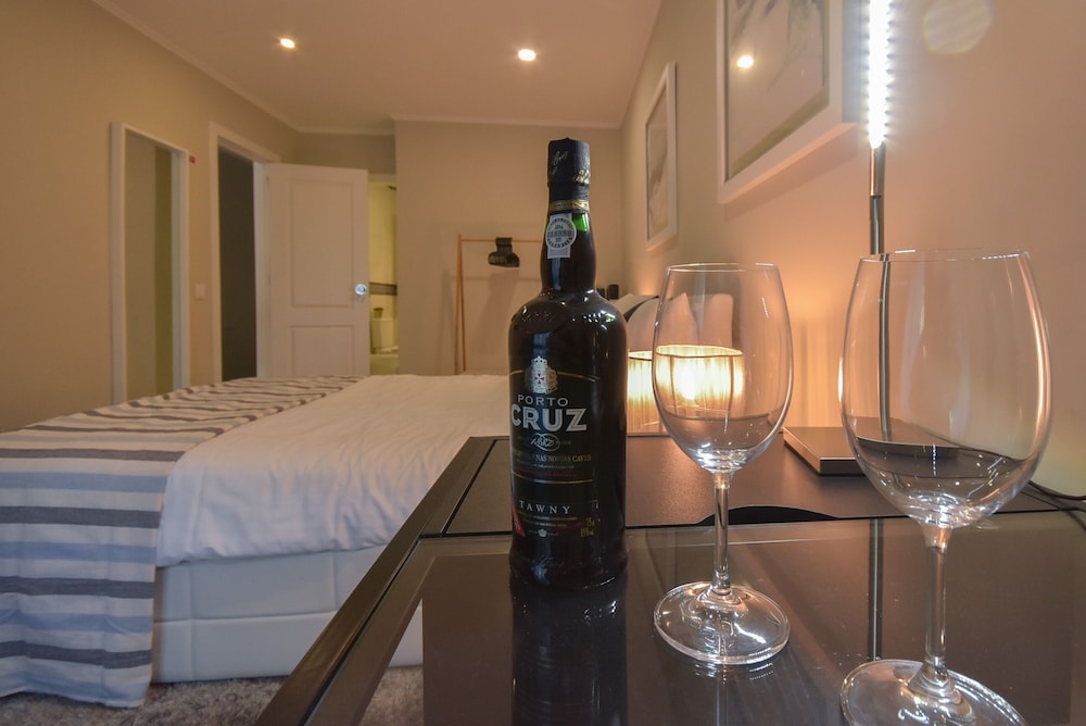 Douro Prime Downtown en Porto — hotel room