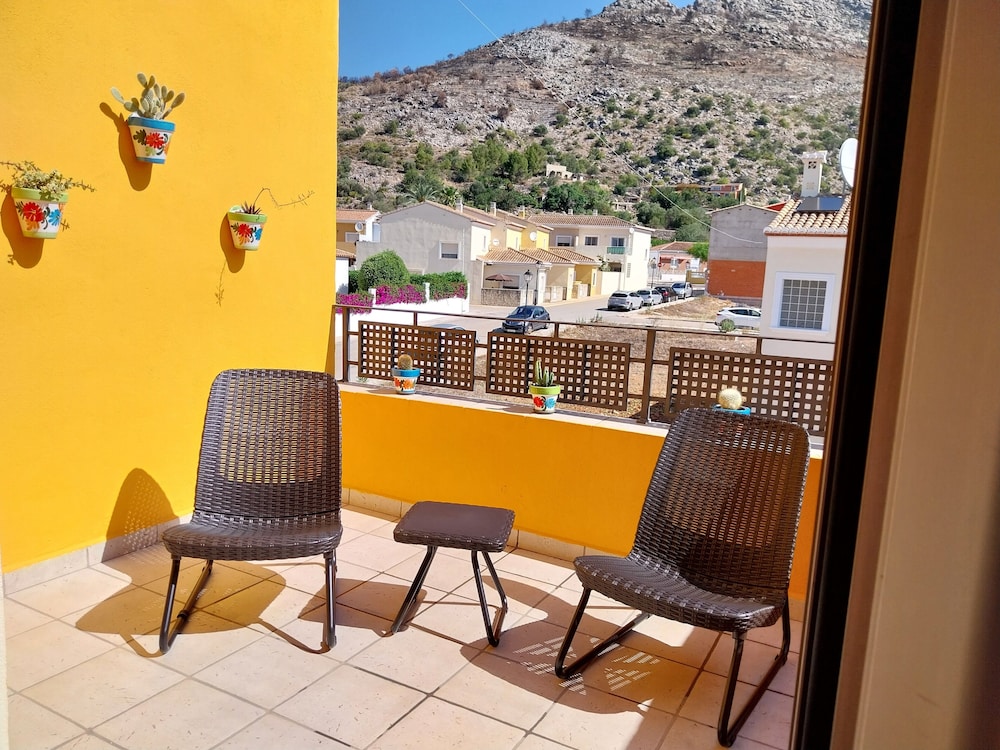 Costa Blanca, Private Pool, Full Aircon, Sleeps 12