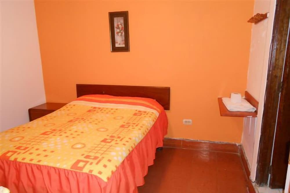 Hostal Residencial Cesar Alberto