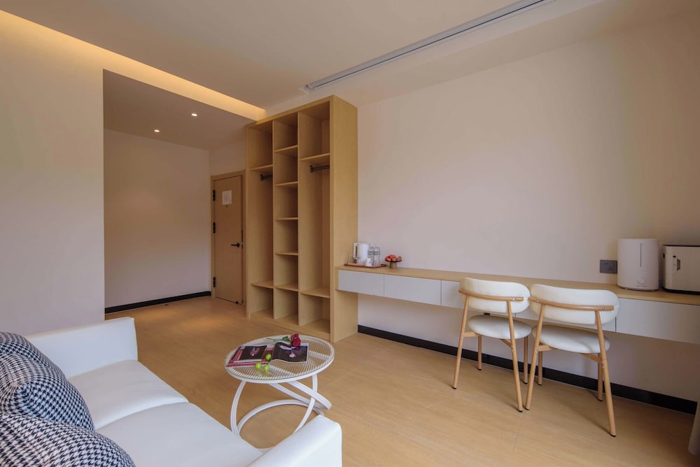 Xuejian Homestay