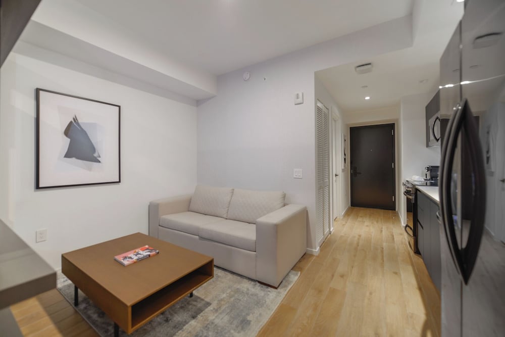 Spacious King Studio at Downtown Miami