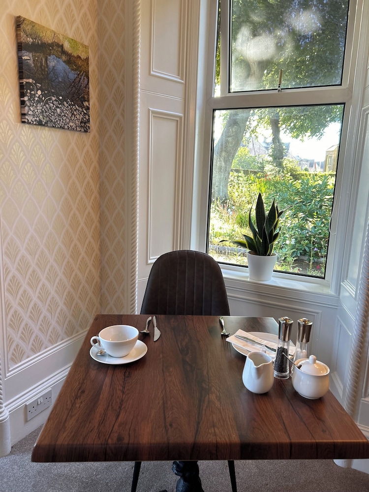 Glen Lyon Lodge Bed & Breakfast