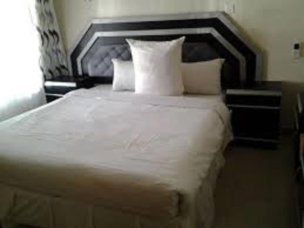 Muuka Gaderns lodge view 2