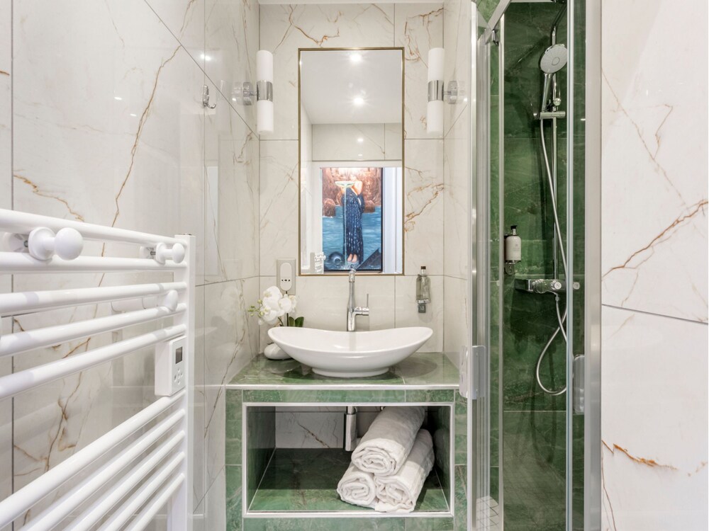 Merveil Luxury Suites - Septembre I-II