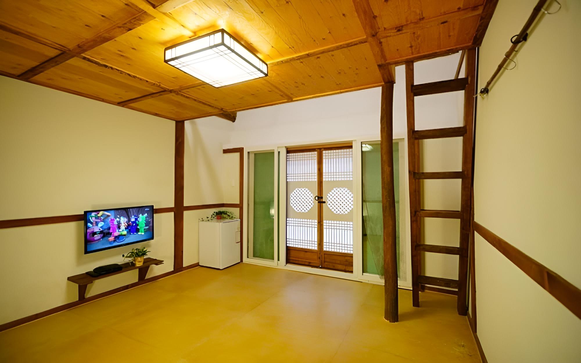 Jeonju Yedang Pension view 4