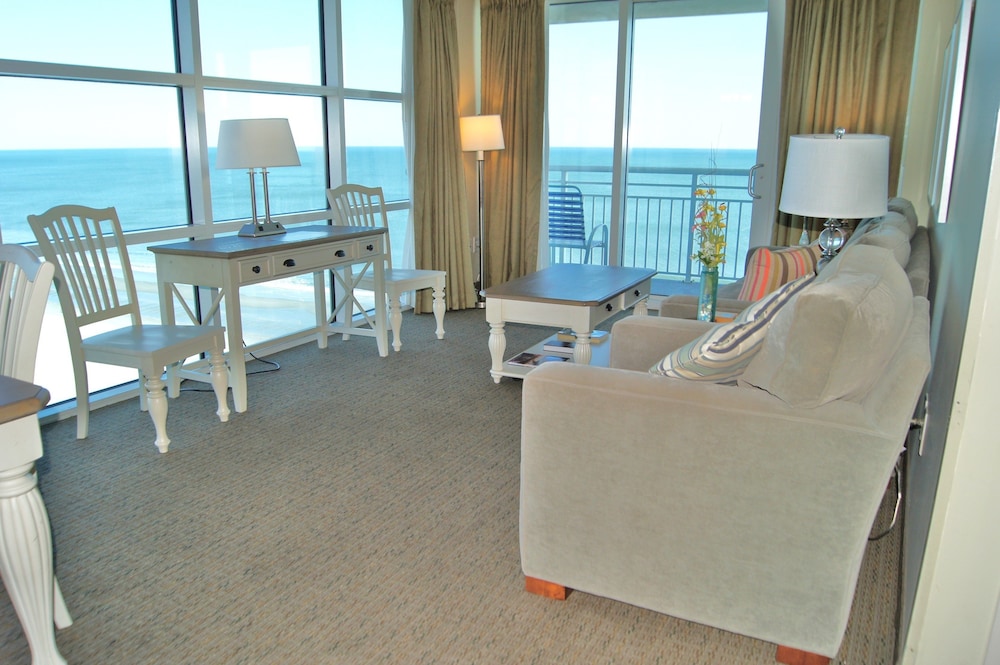 Seaside Resort 1003 3 Bedroom Condo by RedAwning