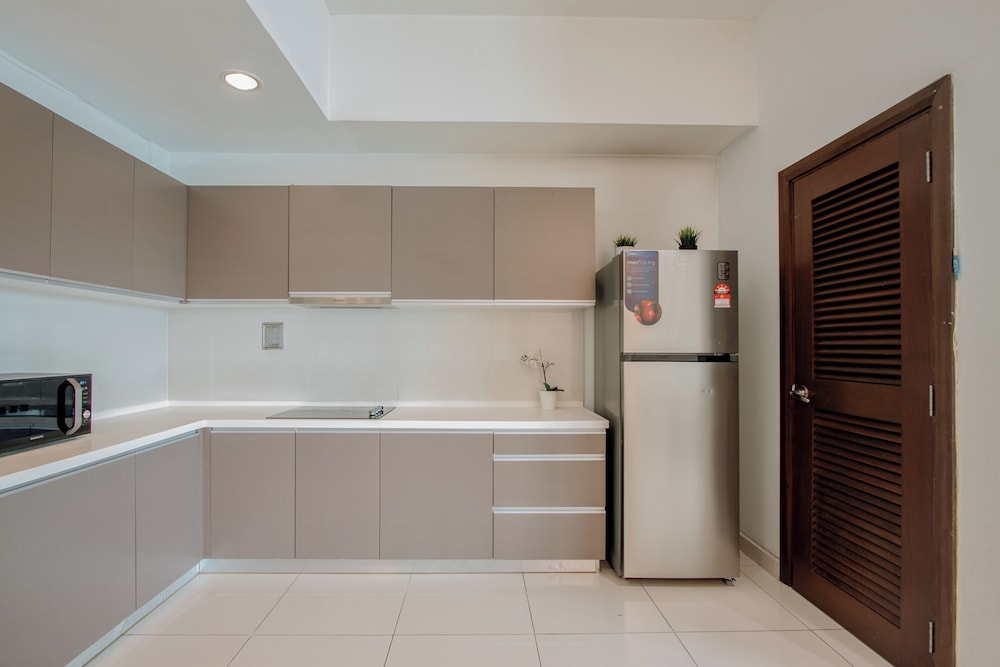 NaiBnB @ Regalia Residence