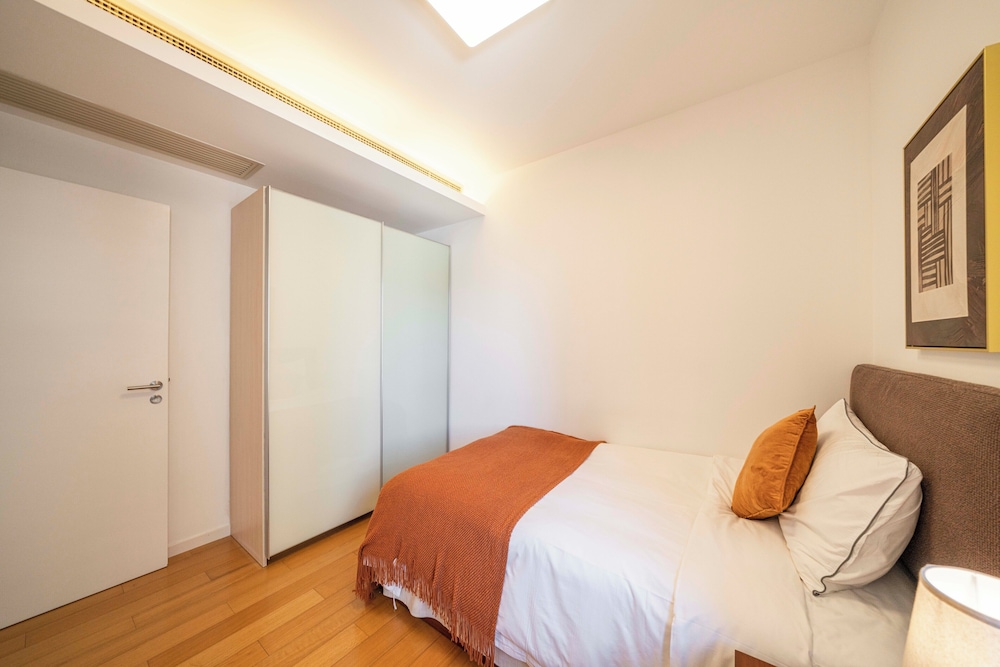 Tyms Elegant 2BR 1BA Apt Yongxin Century