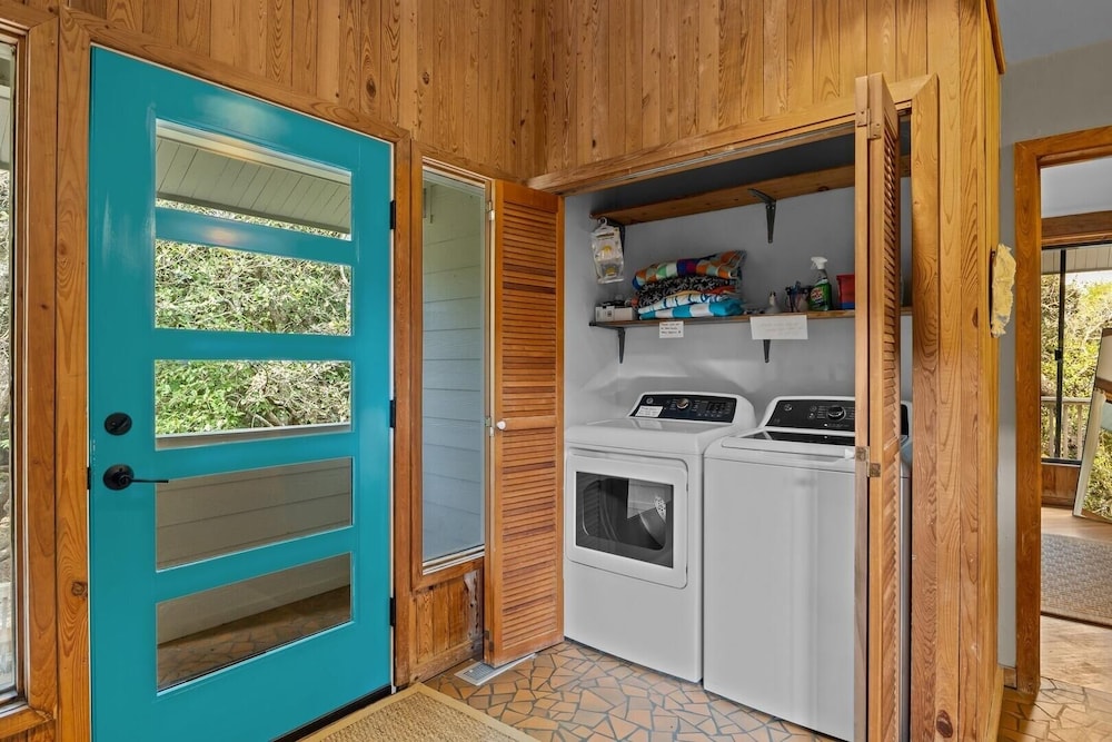 Beach Grove 3 Bedroom Home