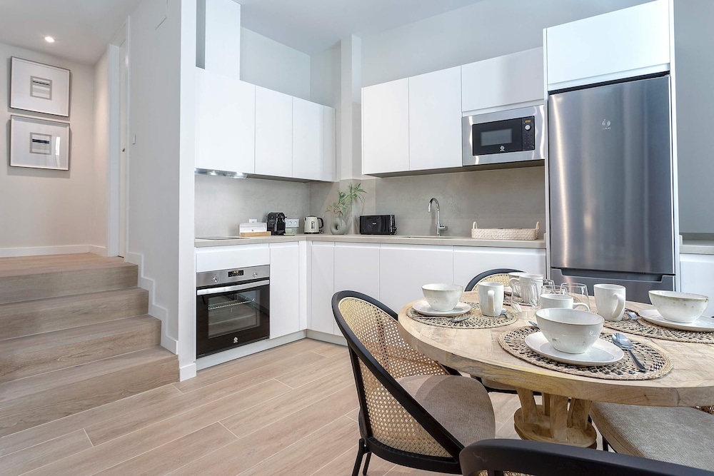 Exclusive 2-bedroom Near the Cathedral. San Matías I