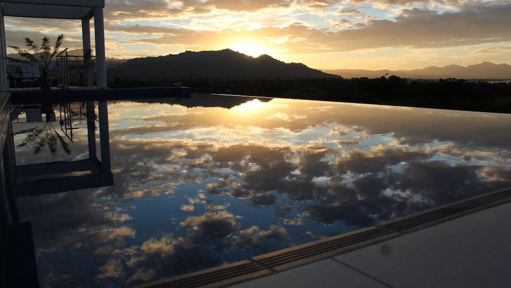 Fiji Luxury Pool Villa - view 13