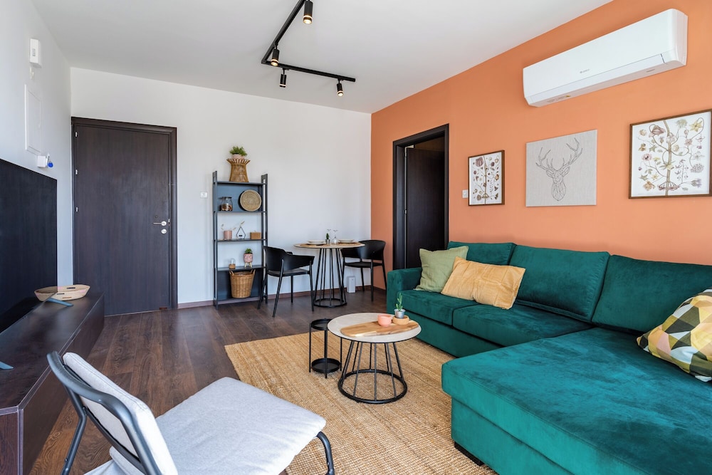 Harbor Apartments in Larnaca