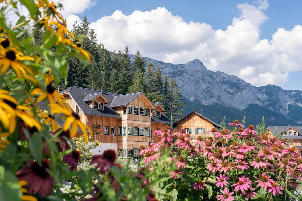 Chalet Near Grundlsee & Loser Ski Lift