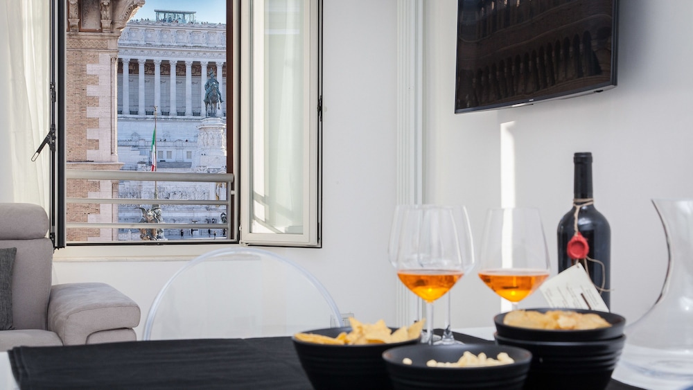 Rental In Rome Piazza Venezia View Luxury Apartments