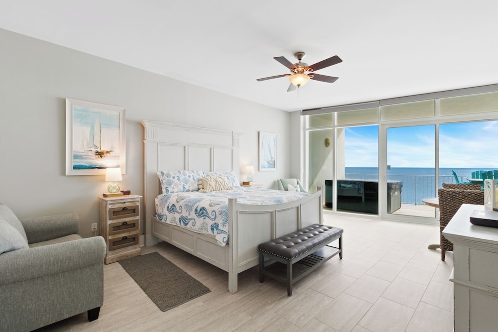Turquoise Place Condos