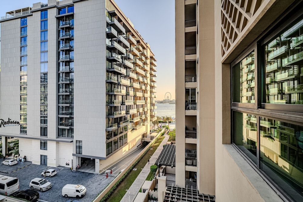 Fairmont South Residence 412